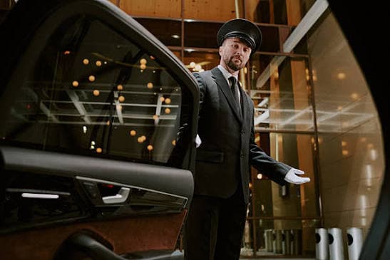 Valet opening car door